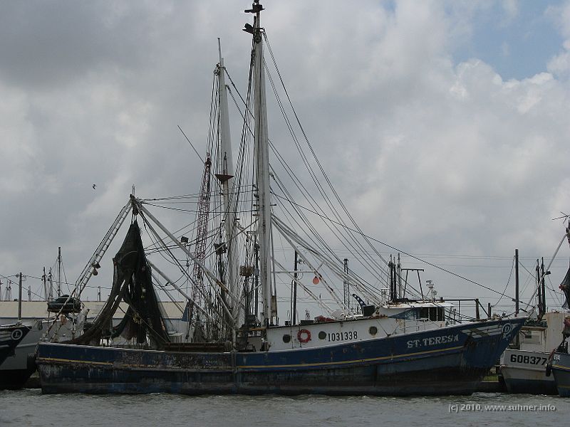 IMG_0727.JPG - Fish trawlers in Palacios - a nice and friendly town with good Tex Mex food, and...