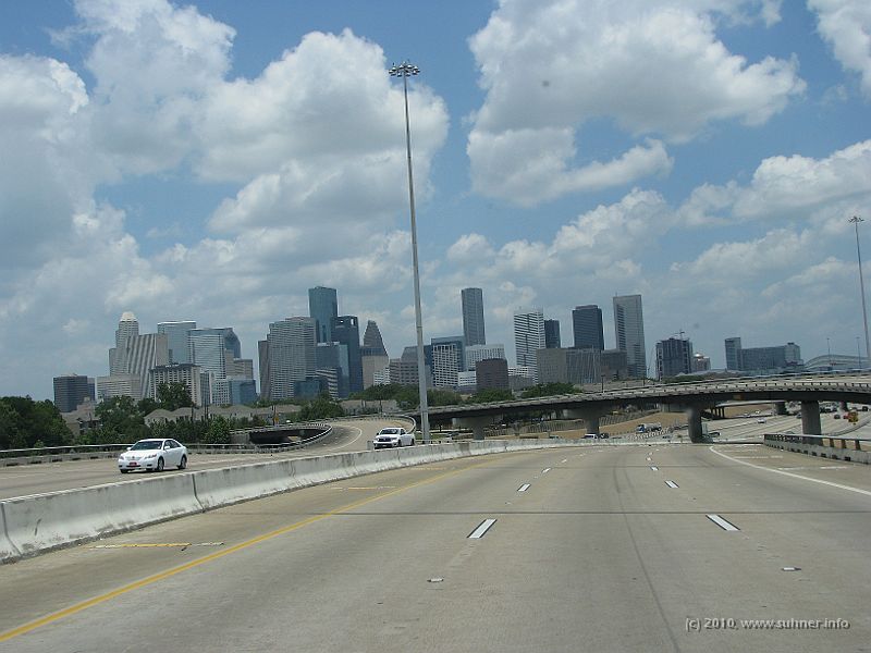 IMG_0977.JPG - Houston skyline...