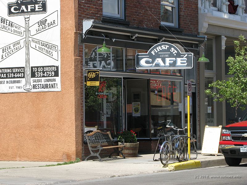 IMG_1241.jpg - First St. Café, Salida: The nice waitress' many hearty smiles, lots of tasty coffee and a simply great breakfast saved my day after a chilly night! Thanks - I'll remember forever!