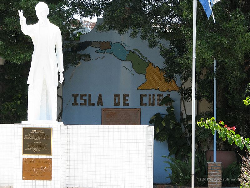 IMG_2432.JPG - This is possibly the only place all around US showing that Cuba is very close and also a part of this planet!