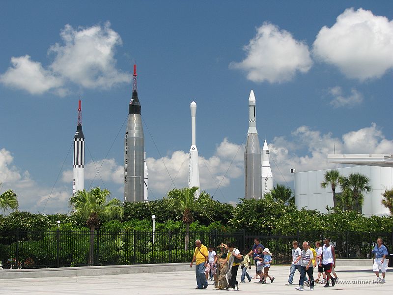 IMG_3165.JPG - A propos flash: Cape Canaveral is definitely a contrast!